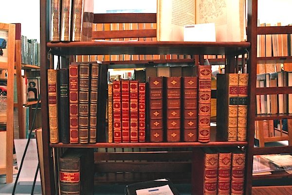 Book sale (Melbourne CBD)